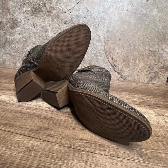 Size 8 Boutique by Corky’s Boot Gunmetal Copper Gold Ankle Bootie Side Zipper - Picture 6 of 9